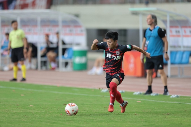 乔瓦尼：对方第一次反击时我们出现失误，他们给了我们沉重的惩罚